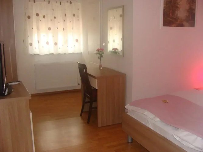 Guest House Lugarnica