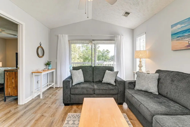 Resort Amenity Access: Chic Myrtle Beach Condo!