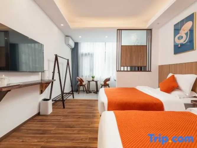 Standard Twin Family room