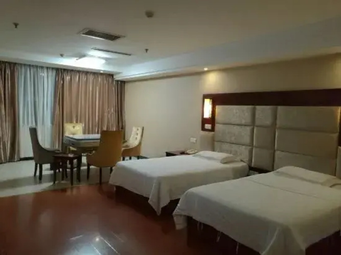 Golden Swan Hotel