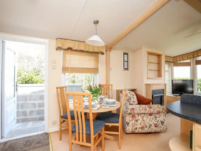 Bryn Hyfryd Caravan