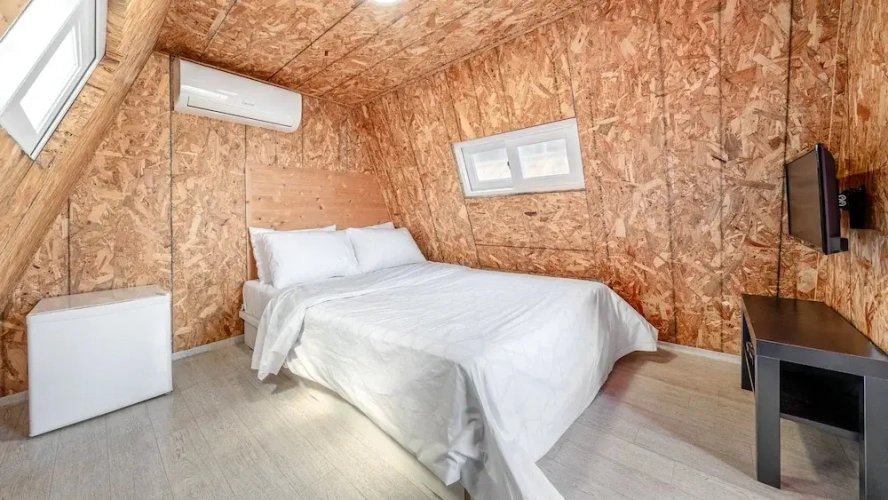1 Bedroom Tent