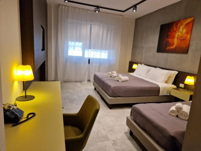 Standard Triple room