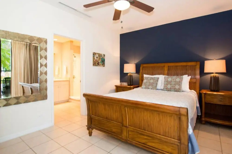 Ground-floor unit with terrace with direct access to pool in Coco