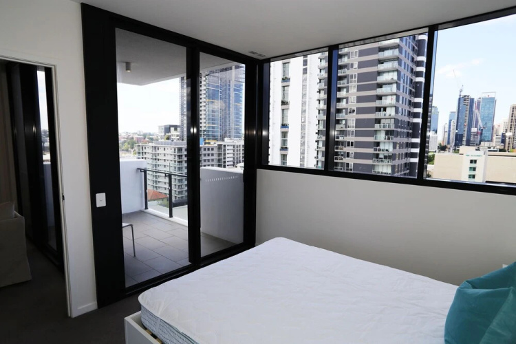 Ivy brisbane (700i)