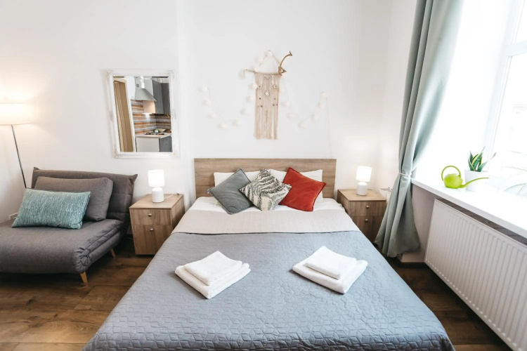"Green Oasis Apartment"