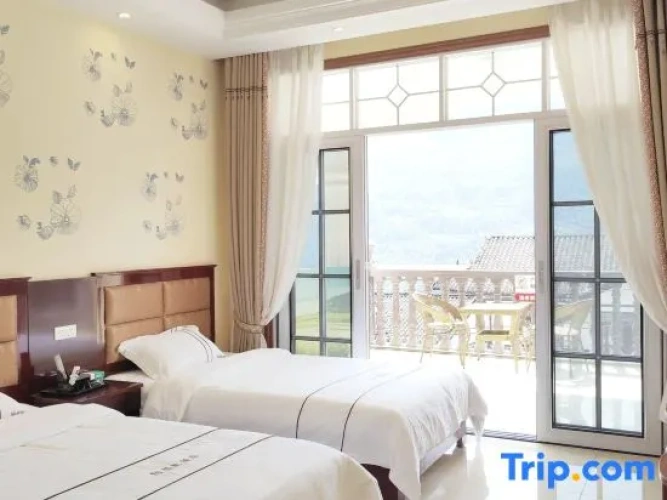 Standard Double room with balcony and with mountain view