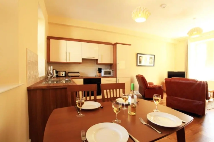 2 Bedrooms Deluxe Apartment