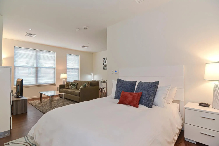 Global Luxury Suites East Boston