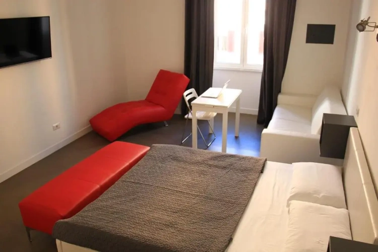 Standard Triple room