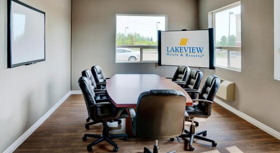 Lakeview Inn & Suites Fort Saskatchewan photo 17