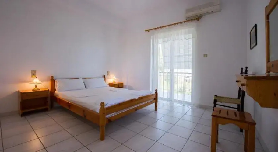 Studios Avra