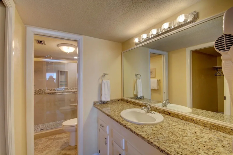563 El Matador 2 Bedroom Condo by RedAwning