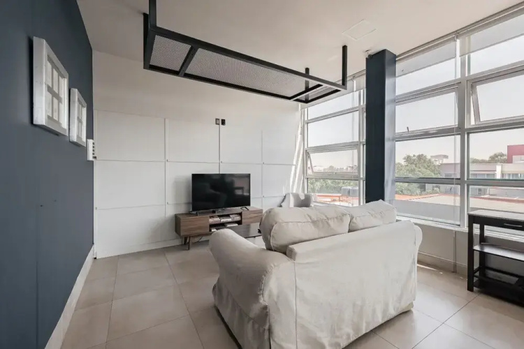 Low bed Mixed Shared Room