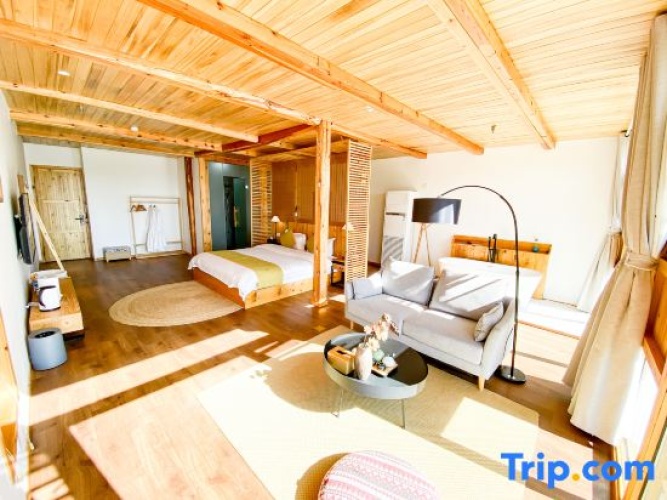 Deluxe Double room with lake view