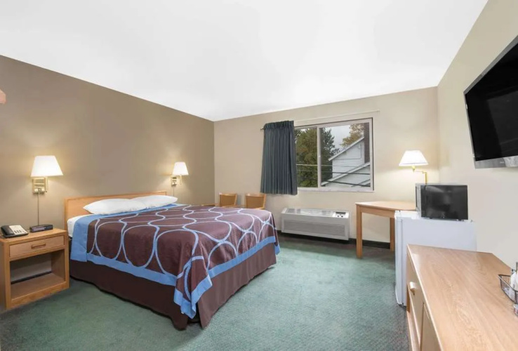 Northwoods Inn & Suites