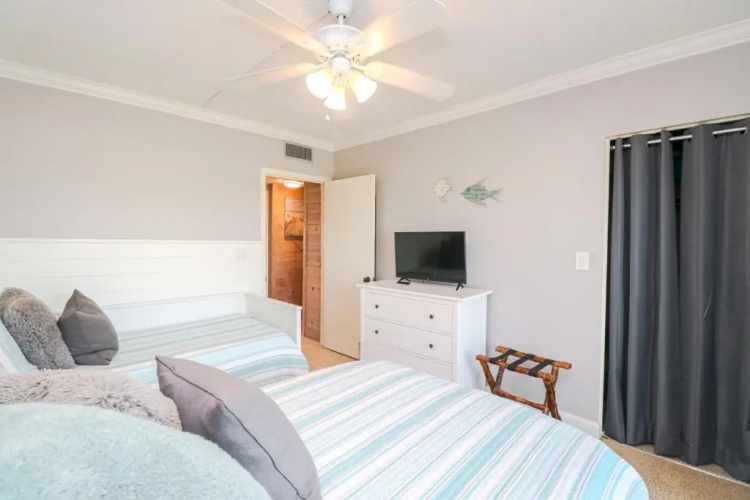 Creston House 1D