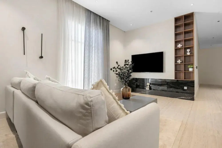 Luxurious & Elegant Apartment in Alnarjis