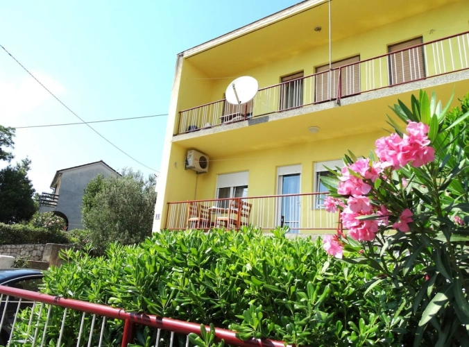 2 Bedrooms Apartment with balcony