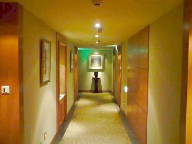Elegance Hotel