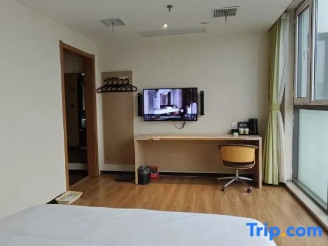 Superior Triple Suite