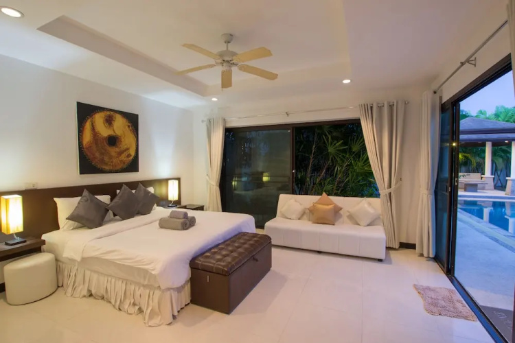 Boutique 3BR Pool Villa White Cove Rawai