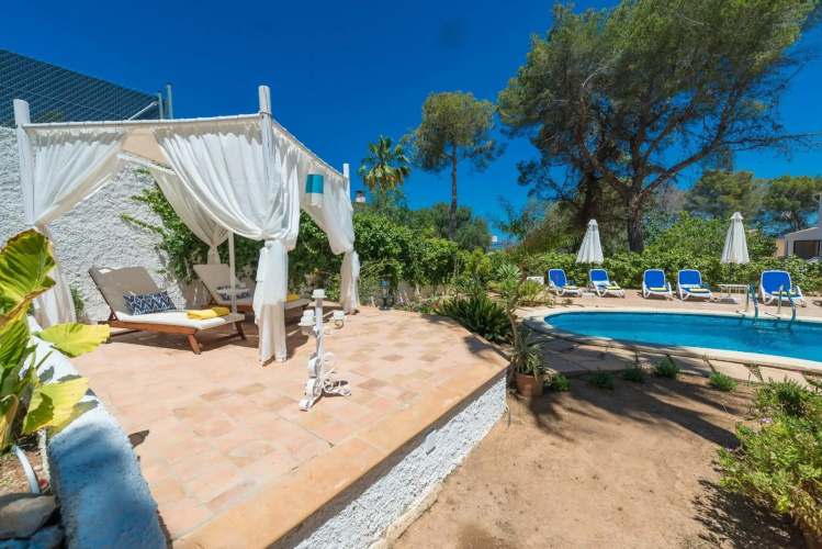 Villa LOS PINOS