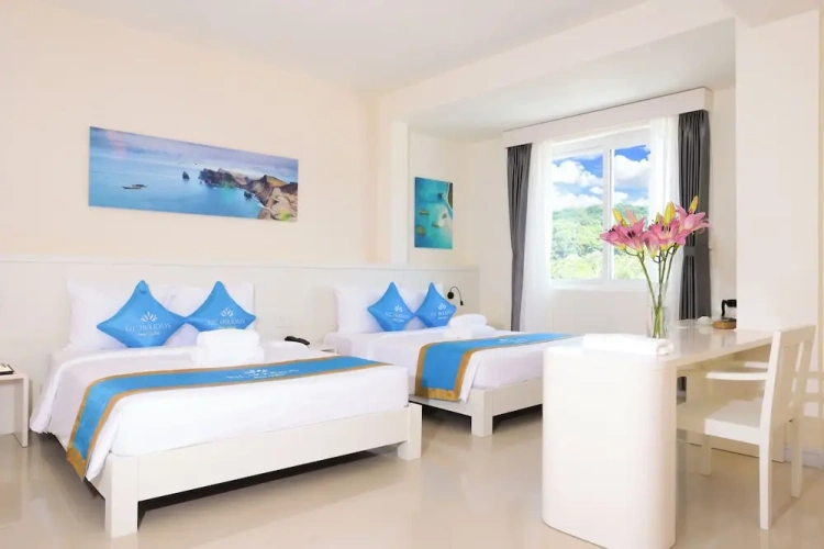 Deluxe Family room