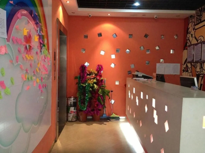 Ruizhihua Apartment