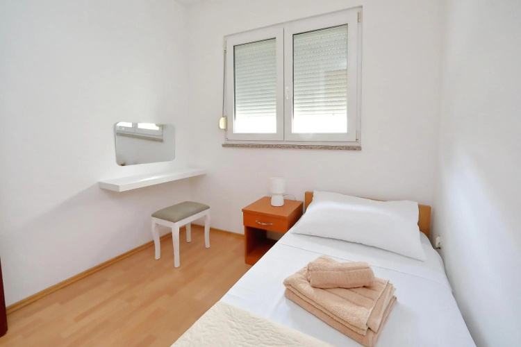 Pepi Apartments 2