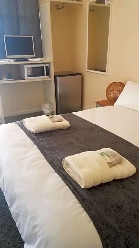 Economy room