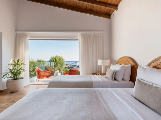 2 Bedrooms Bungalow Suite with sea view