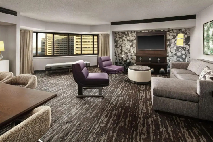Crystal City 203