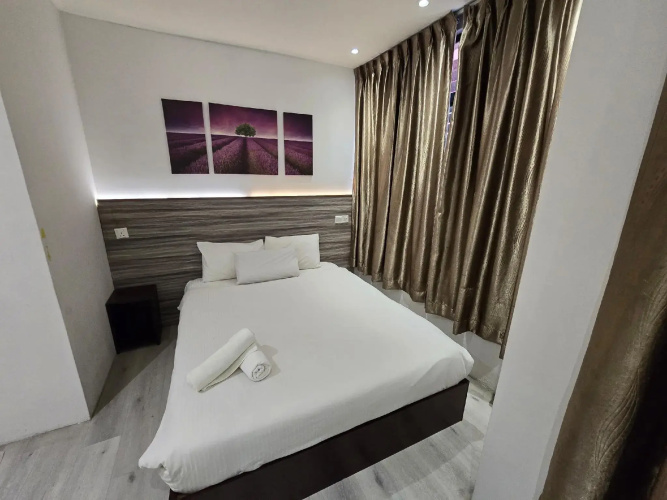 One Point Hotel - RH Plaza