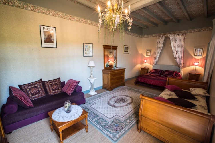 Standard Quadruple Family room