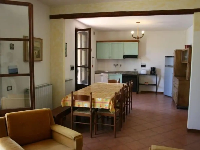4 Bedrooms Villa