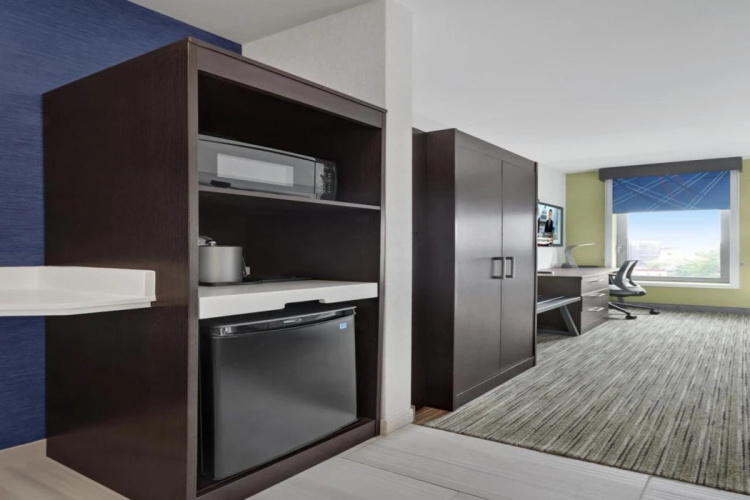 Hotel 1200