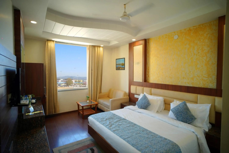 Hotel Kalka Royal