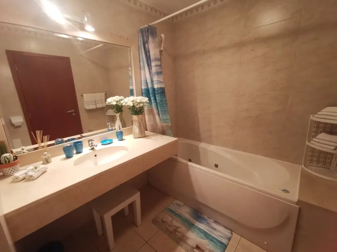 2 Bedrooms Apartment with balcony and with ocean view
