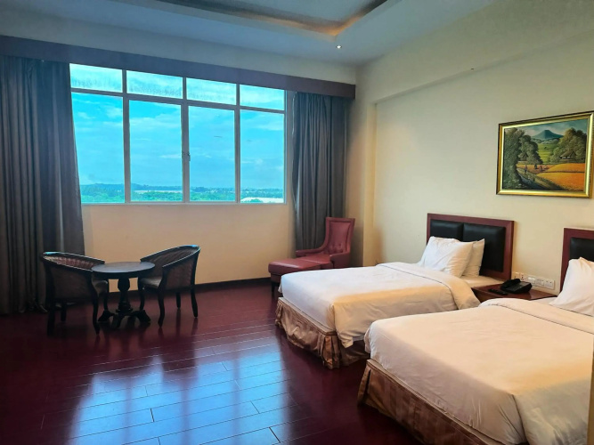Golden View Hotel