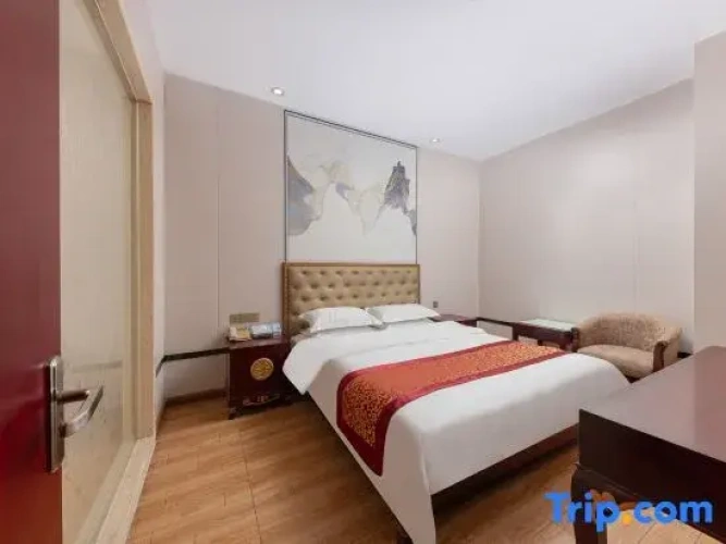 1 Bedroom Business Suite