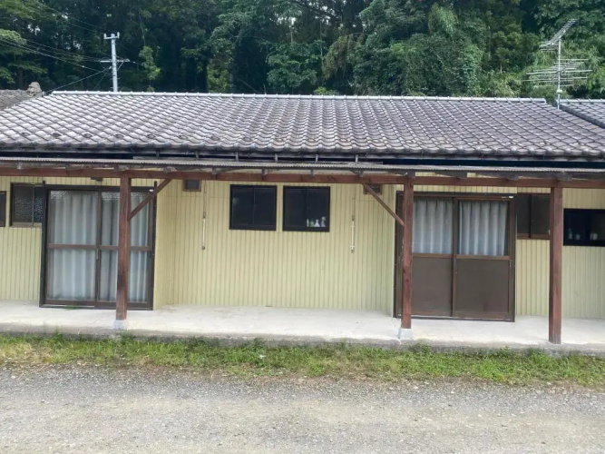 Takeyashiki たけやしき