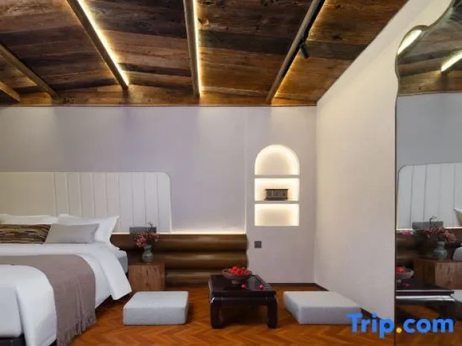 Standard Double Basement room