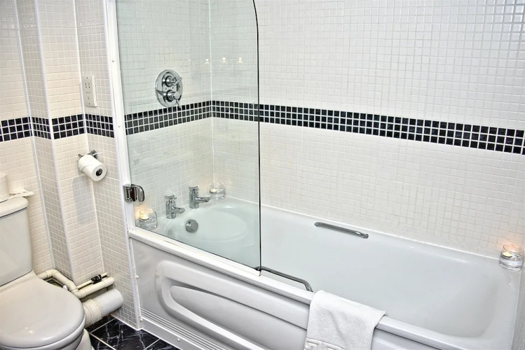 Base Serviced Apartments - Duke Street