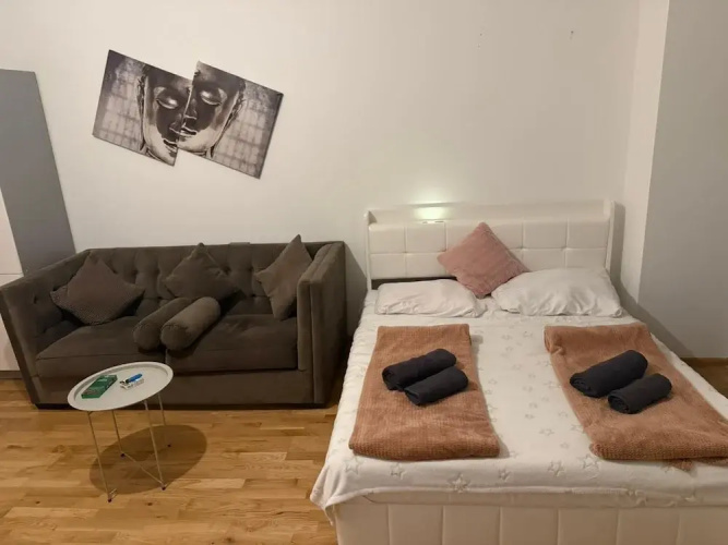 Comfort 1BR Studio Near Matzleinsdorfer