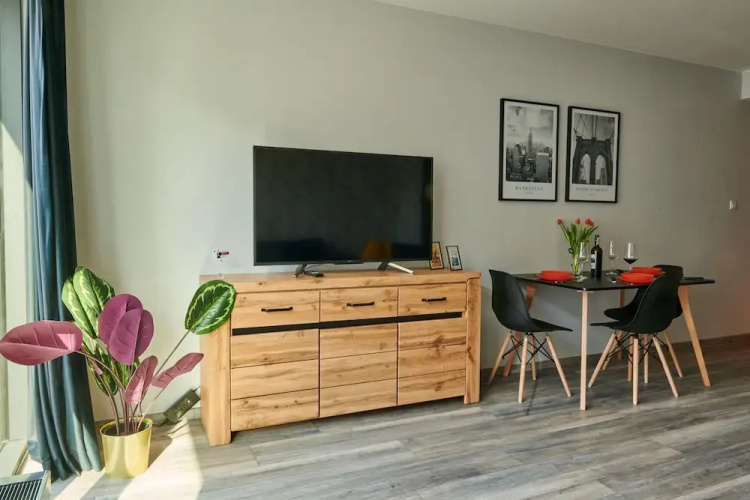 Easy Rent Apartments - CRYSTAL
