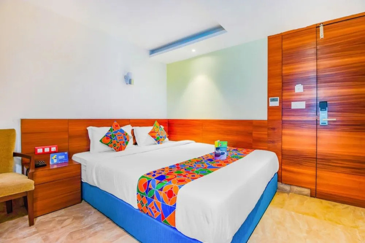 Fabhotel Kings Crown Iii