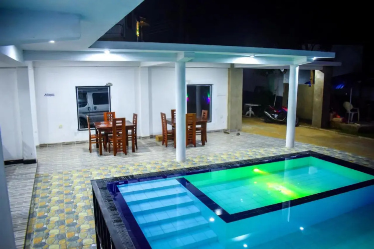 Singha Guest House