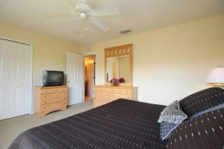 4BR Davenport Townhome by Watson-229MA