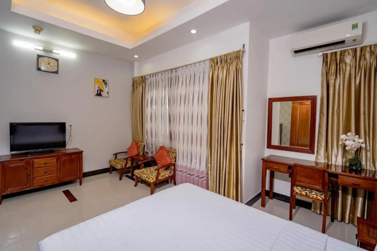 Fully equipped Studio5